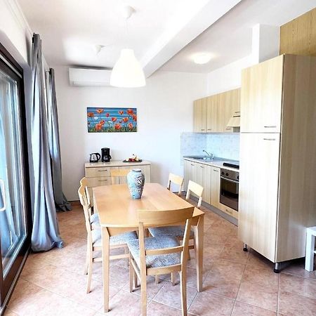 Villa Ortensie Apartments Funtana Kültér fotó