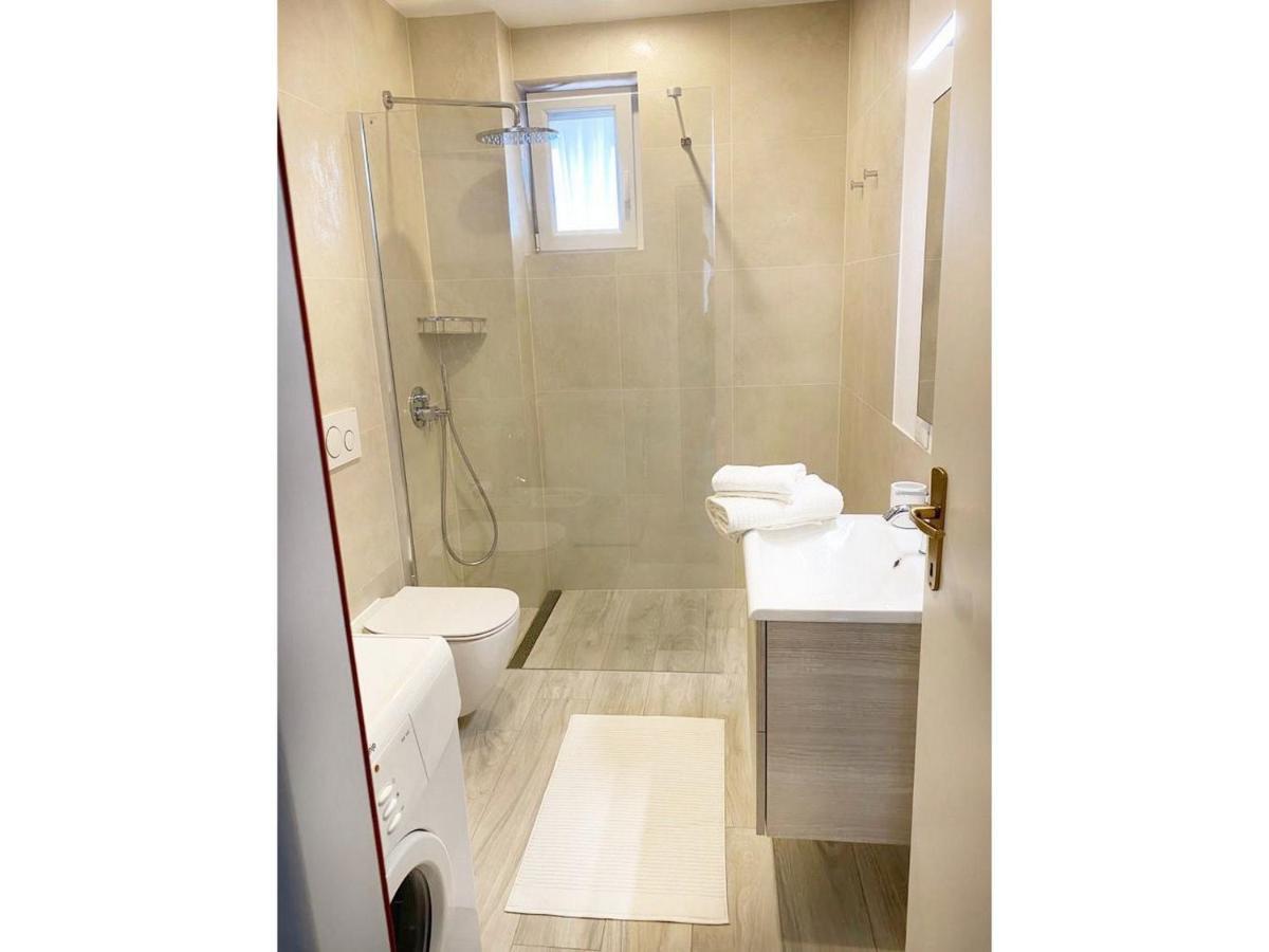 Villa Ortensie Apartments Funtana Kültér fotó